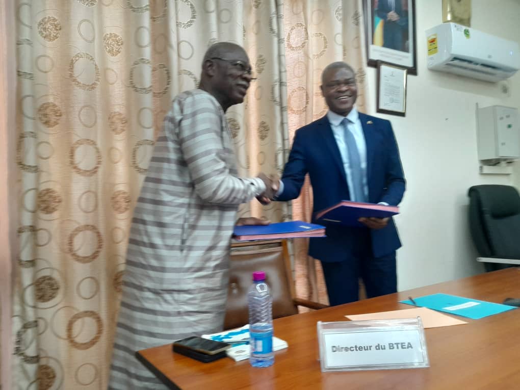 signature de la Politique Nationale de Sécurité de l’aviation civile du Togo entre l’ANAC et le BTEA